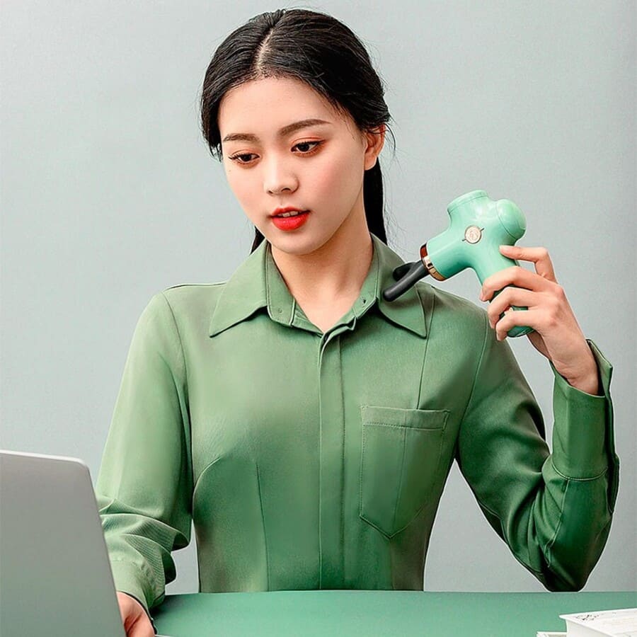 massazhnyy-pistolet-xiaomi-yesoul-monica-massage-gun-zelenyy-1.jpg