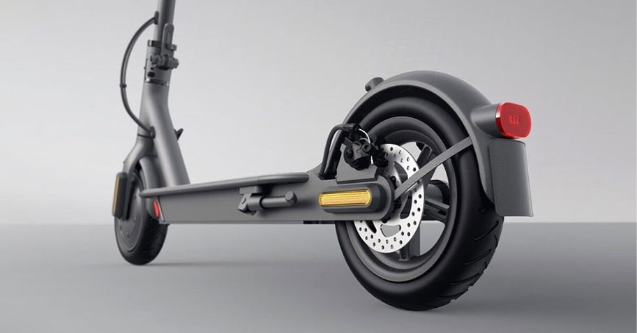 Электросамокат Xiaomi Mi Electric Scooter Essential Lite